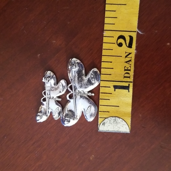 Avon Vintage Pink and Blue Butterfly Pins (set of 2) - Picture 3 of 7